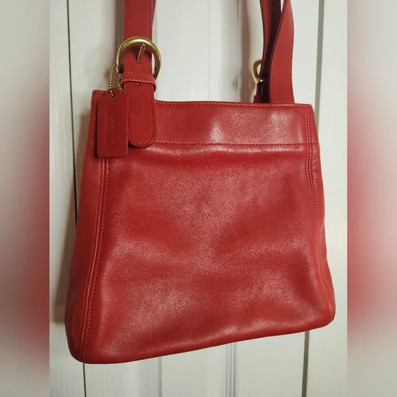 Vintage Coach Red Leather Soho Shoulder Bag #9157 • 90s Legacy Creed Brass - Picture 4 of 12